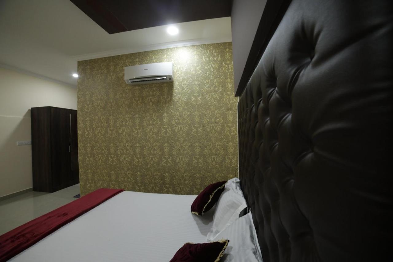 Thrissur Shivalaya Residency 아파트 호텔 외부 사진