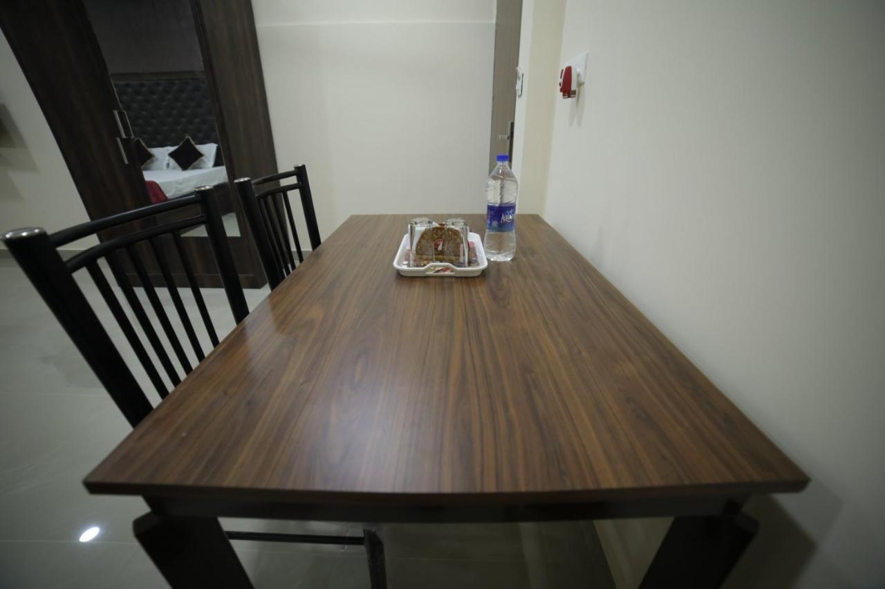 Thrissur Shivalaya Residency 아파트 호텔 외부 사진